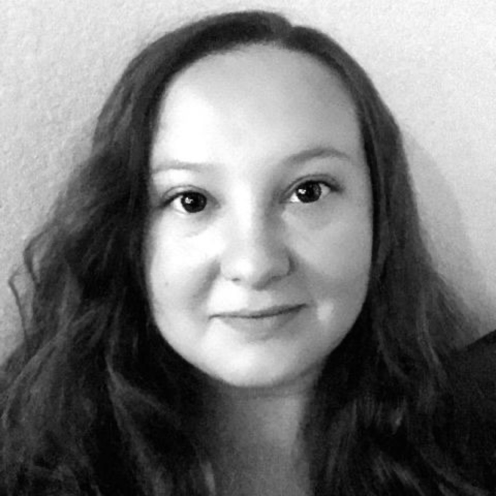 Meet your Posher, Thea